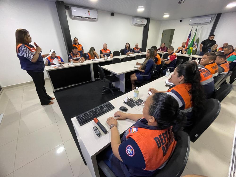 Defesa Civil do Amazonas realiza simulado do Sistema de Alerta para reforçar a preparação diante de desastres