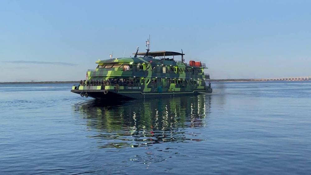 Bases Fluviais Arpão 2 e Tiradentes partem para operações nos rios do Amazonas