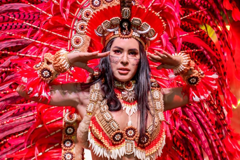 Toada do Boi Garantido, 'Isa A Bella', toca em festa do BBB e cunhã-poranga evolui como se estivesse na arena do Bumbódromo