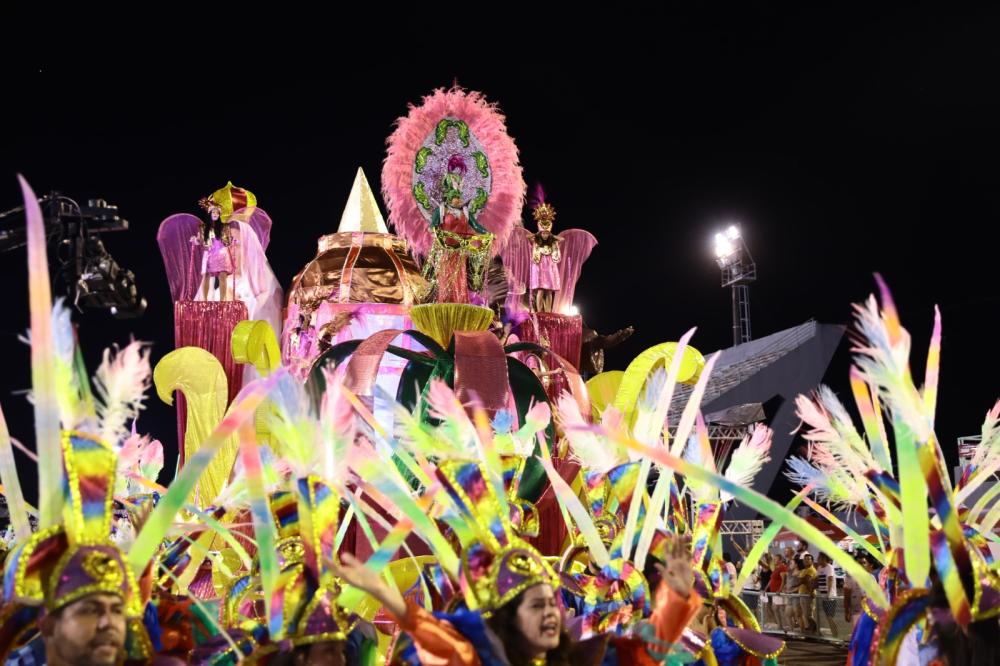 Escolas de Samba do Grupo de Acesso A disputam o direito de ingressar na elite do Carnaval de Manaus