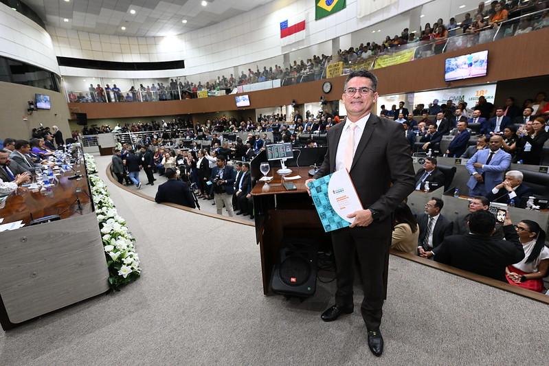 Prefeito David Almeida abre trabalhos legislativos na CMM e afirma que 2024 será ano de entregas em ritmo acelerado