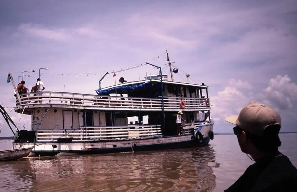 Pesquisadores fazem expedição em busca de peixes-elétricos na Amazônia