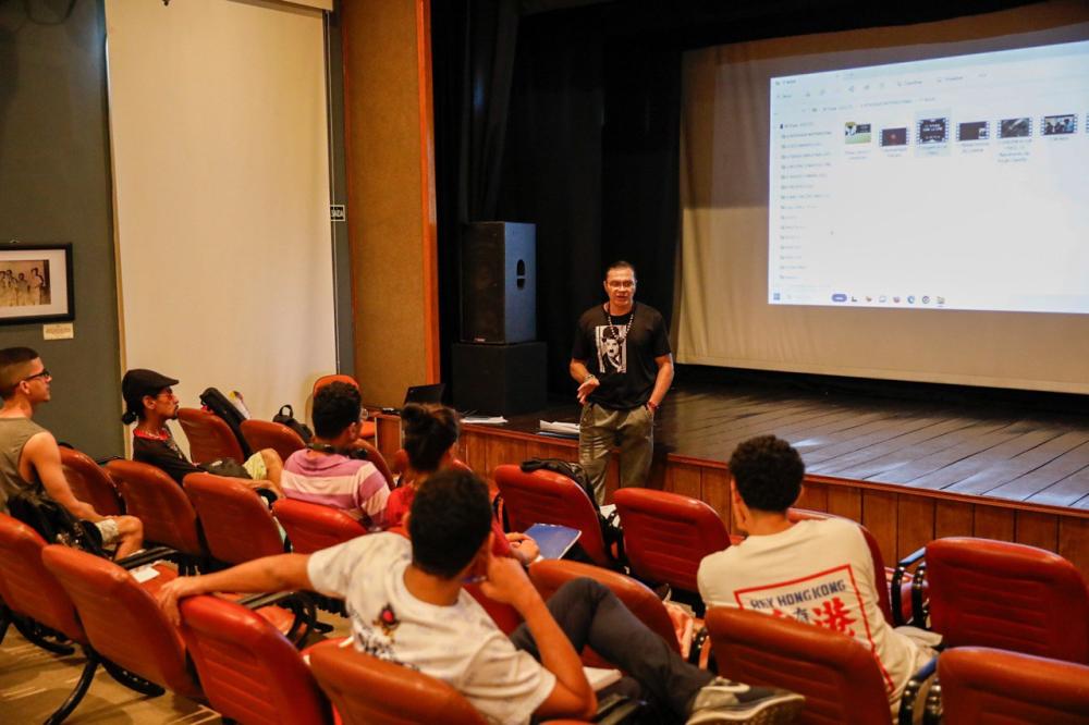 Oficinas gratuitas de roteiro e audiovisual são oferecidas no Cineteatro Guarany