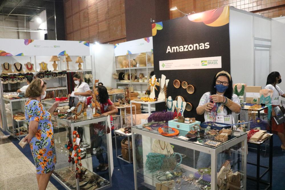 Governo do Amazonas lança edital para artesãos interessados em participar do 17º Salão do Artesanato, em Brasília