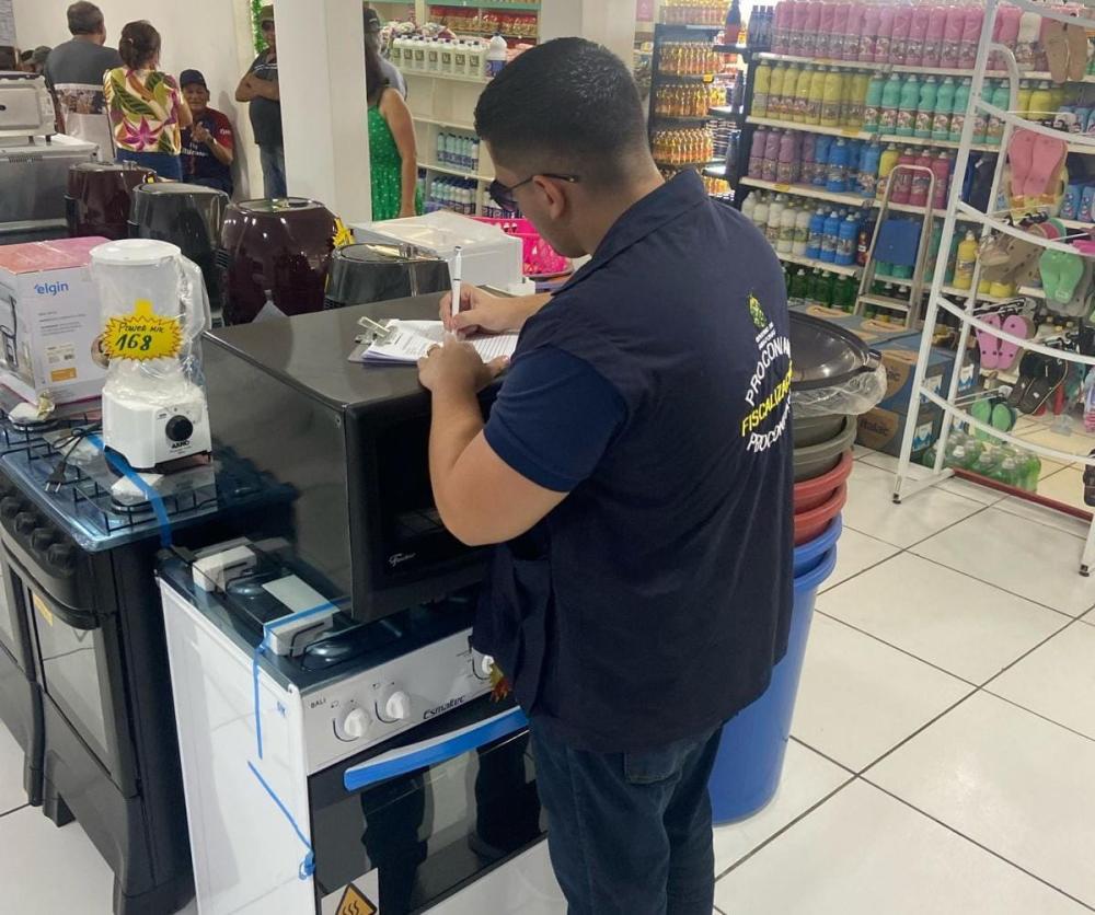 Em Itapiranga, Procon-AM intensifica fiscalizações para combater cobranças indevidas