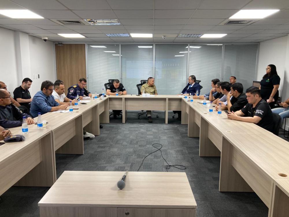 SSP-AM realiza reunião com representantes do setor de transporte público e serviços especiais