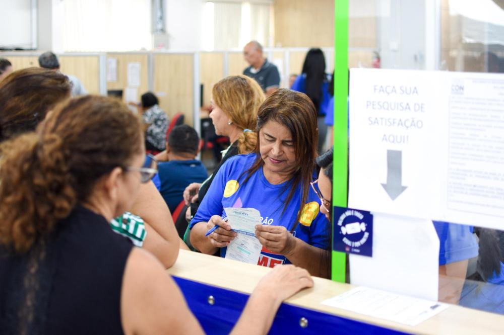 Procon-AM atende mais de 300 consumidores no primeiro dia do Feirão Limpa Nome
