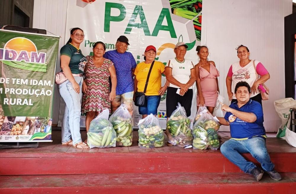 Governo do Amazonas entrega de 8 toneladas de alimentos a famílias em vulnerabilidade social de Anamã