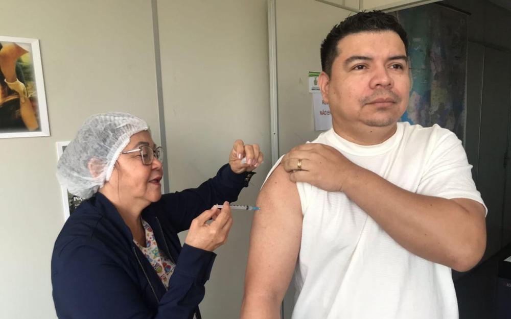 Covid-19: Saúde do Amazonas divulga painel semanal de vacinação nesta quarta-feira