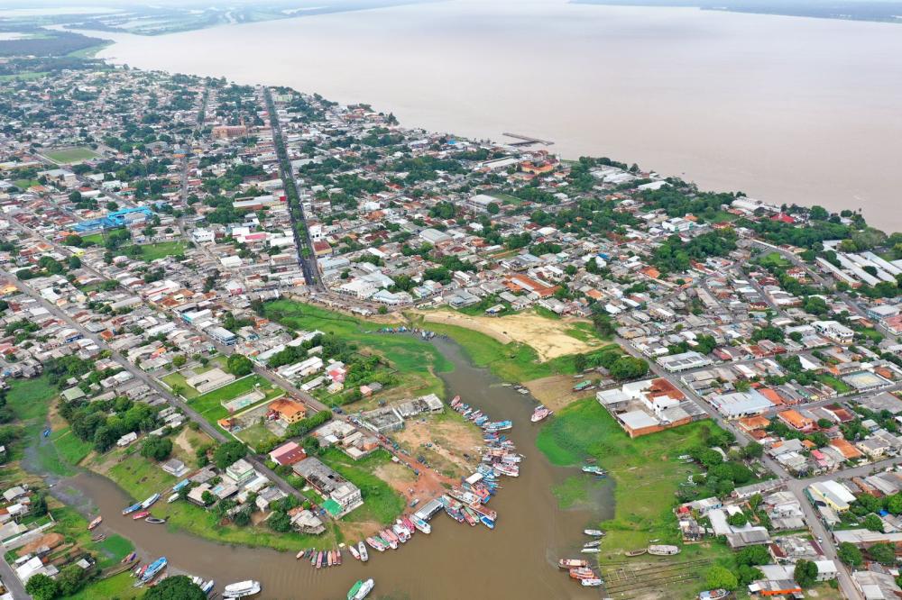 Governo do Amazonas vai antecipar obras da rede de água e esgoto do Prosai Parintins