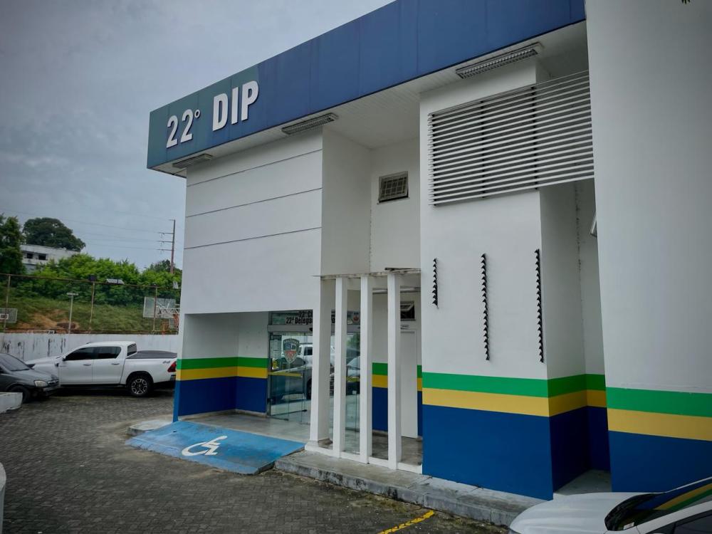 Mulher é presa pela PC-AM por aplicar golpe do comprovante falso em loja de tinta, avaliado em mais de R$ 6 mil