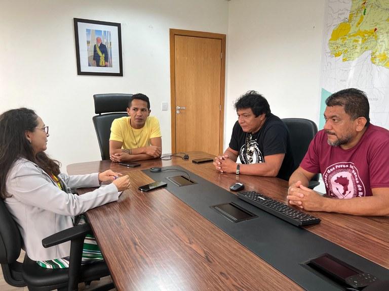 Funai recepciona lideranças indígenas da Arpinsudeste e da Apib para ampliação do diálogo