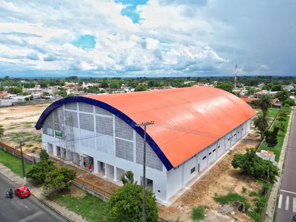 Prefeito Bi Garcia confirma presença de Falcão na inauguração do maior ginásio de Parintins e do interior do Amazonas