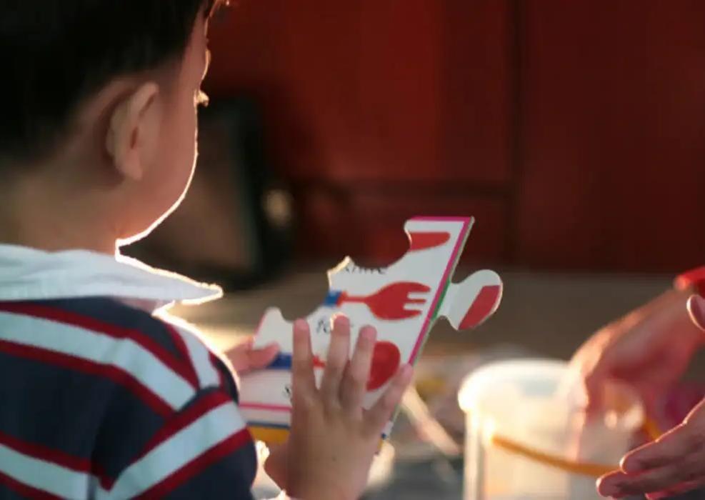 Dia Mundial de Conscientização sobre o Autismo é celebrado nesta terça