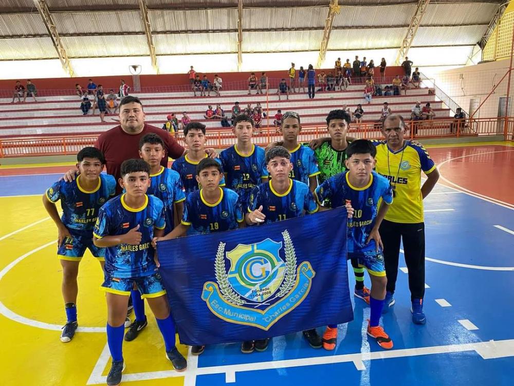 Com uma rodada de antecedência, futsal infantil masculino da Escola Charles Garcia é bicampeã do JEPs