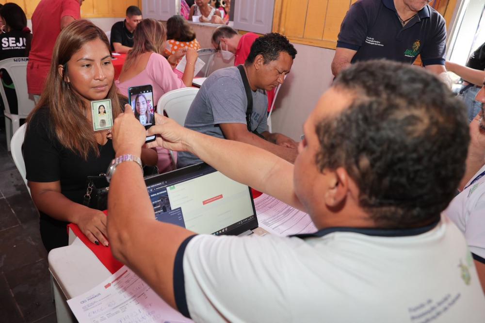 Programa Crédito Solidário integra serviços na quarta edição do projeto Câmara Cidadã