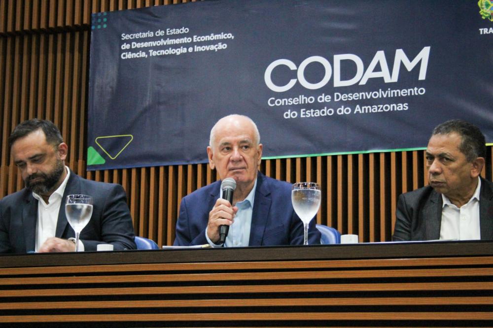 De forma antecipada, Governo do Amazonas traça alternativas para enfrentar a estiagem neste ano