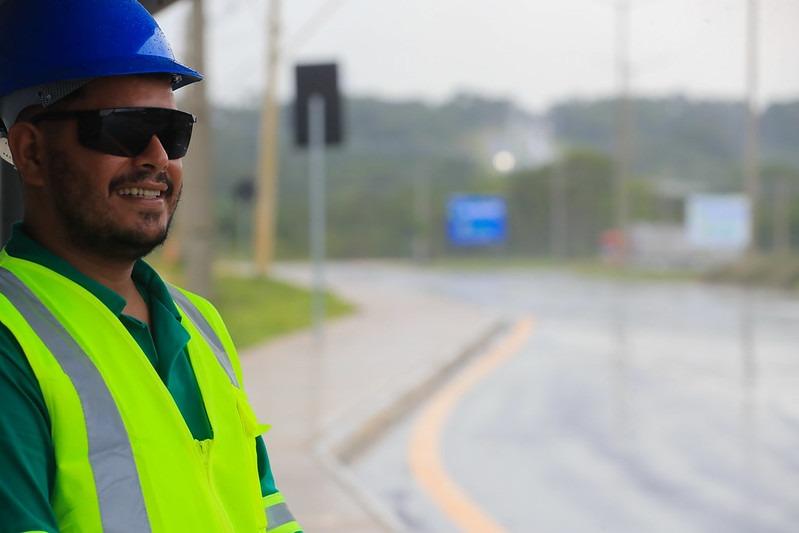 Dia do trabalhador: Profissionais expressam alegria e orgulho de fazerem parte da história das obras do Governo do Amazonas