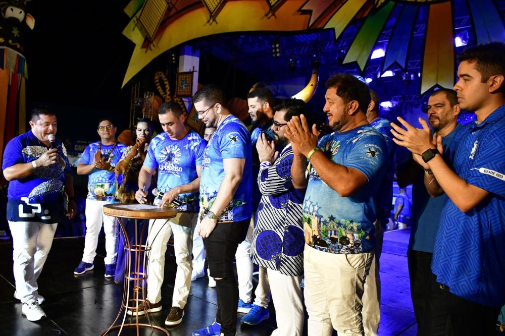 Família doa acervo de fantasias de Arlindo Júnior para o Boi Caprichoso