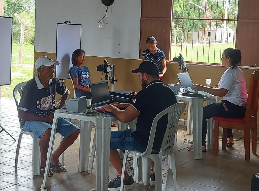 Cidadania: Governo do Amazonas atende mais de 900 pessoas para a emissão da CIN em comunidades de Parintins