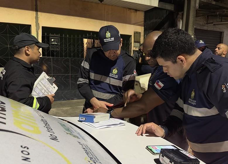 Detran Amazonas deflagra operações Volante e Lei Seca e autua 350 condutores no fim de semana