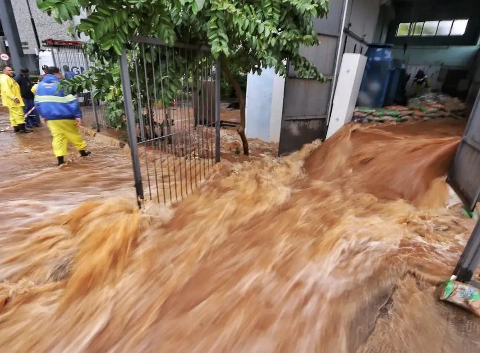 Calamidade no RS: Região Metropolitana é a mais atingida com 490 mil imóveis sem água