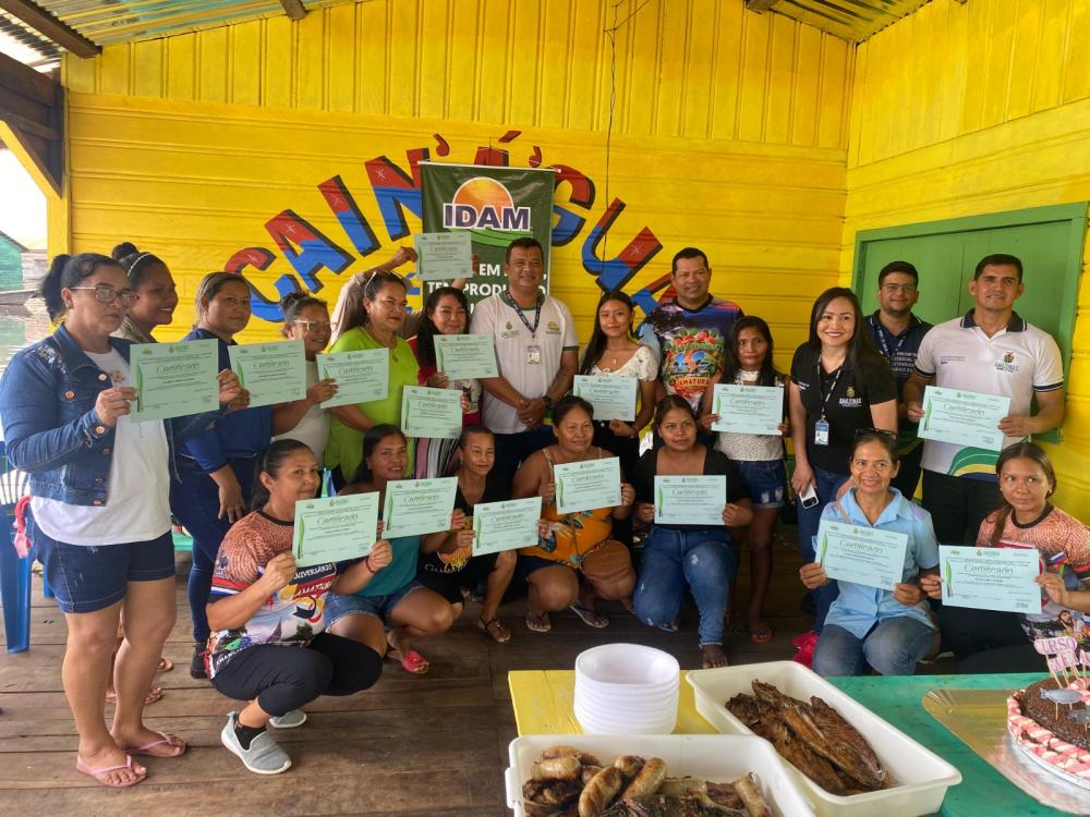 Em Amaturá, Idam oferece curso de beneficiamento de pescado e capacita 48 produtores rurais