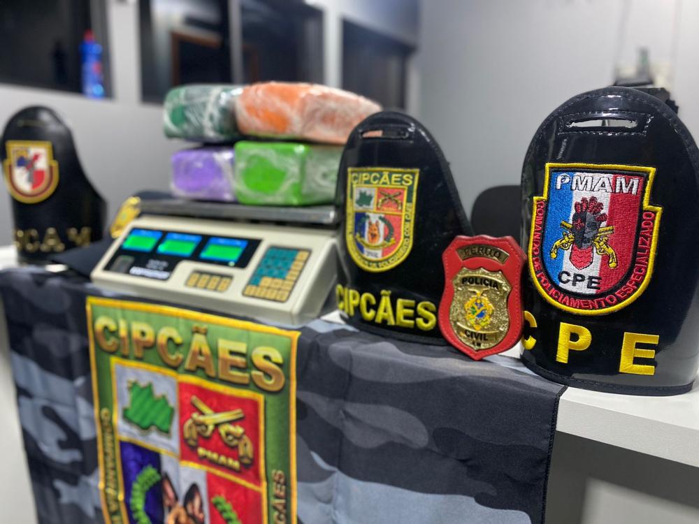 Base Arpão 2: Mulher é presa com cinco quilos de drogas em embarcação em Barcelos