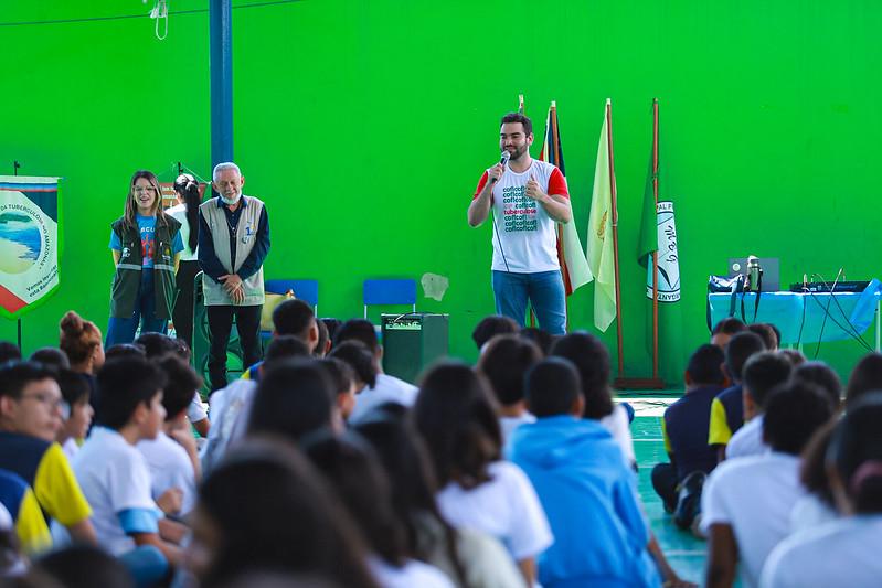 Prefeitura mobiliza alunos de escola municipal da zona Oeste em exposição sobre tuberculose
