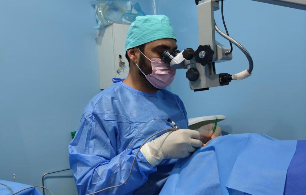 Prefeito Bi Garcia comemora centésima cirurgia oftalmológica em sua gestão