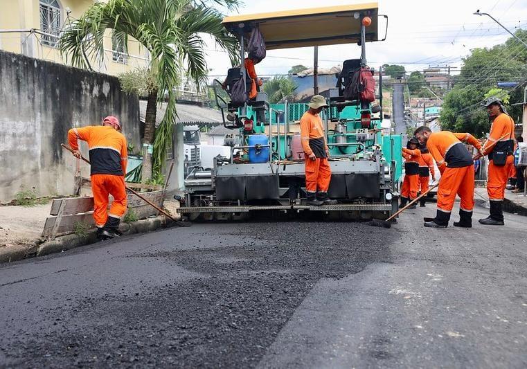 ‘Asfalta Manaus’ amplia frentes de obra e entrega ruas recapeadas na comunidade Campo Dourado 