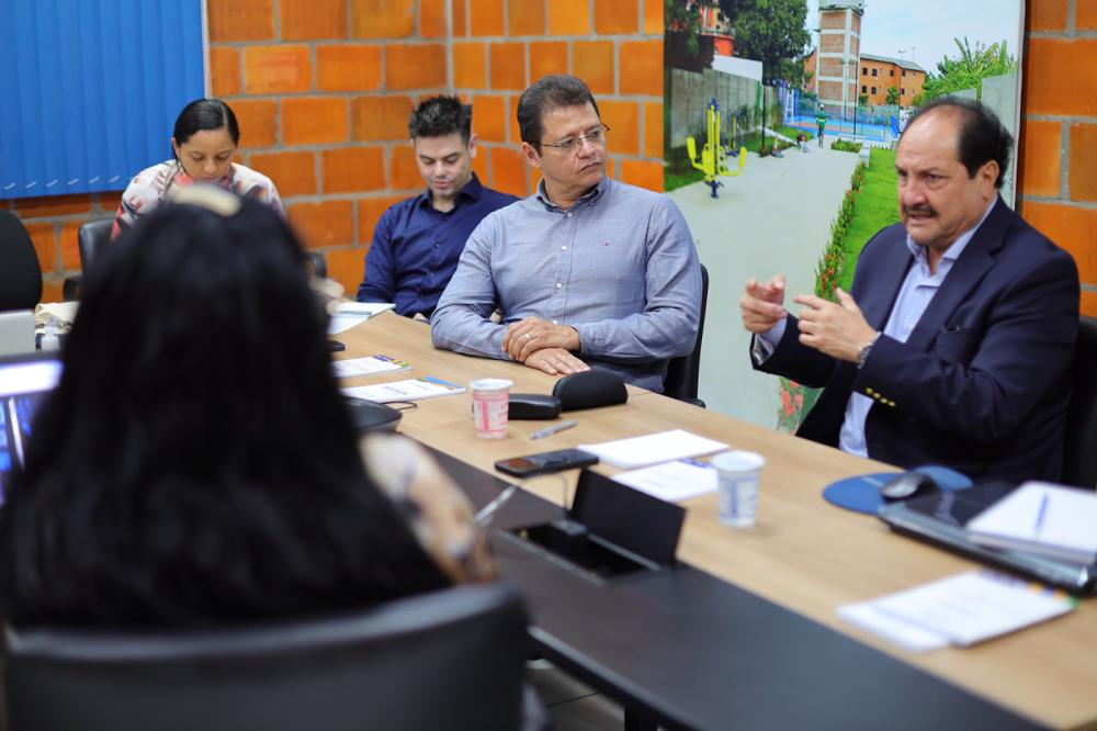 Governo do Amazonas, BID e Funasa discutem projeto piloto de saneamento básico para atender comunidades rurais do estado