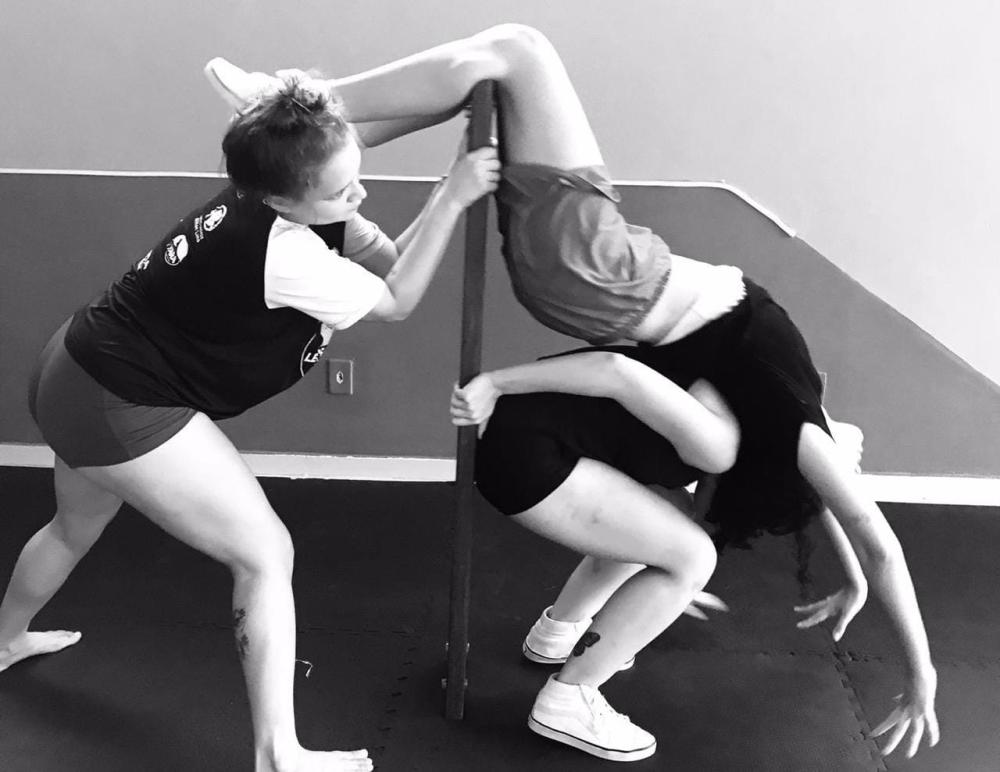 Projeto contemplado pela Lei Paulo Gustavo realiza espetáculo e oficina de dança gratuitos