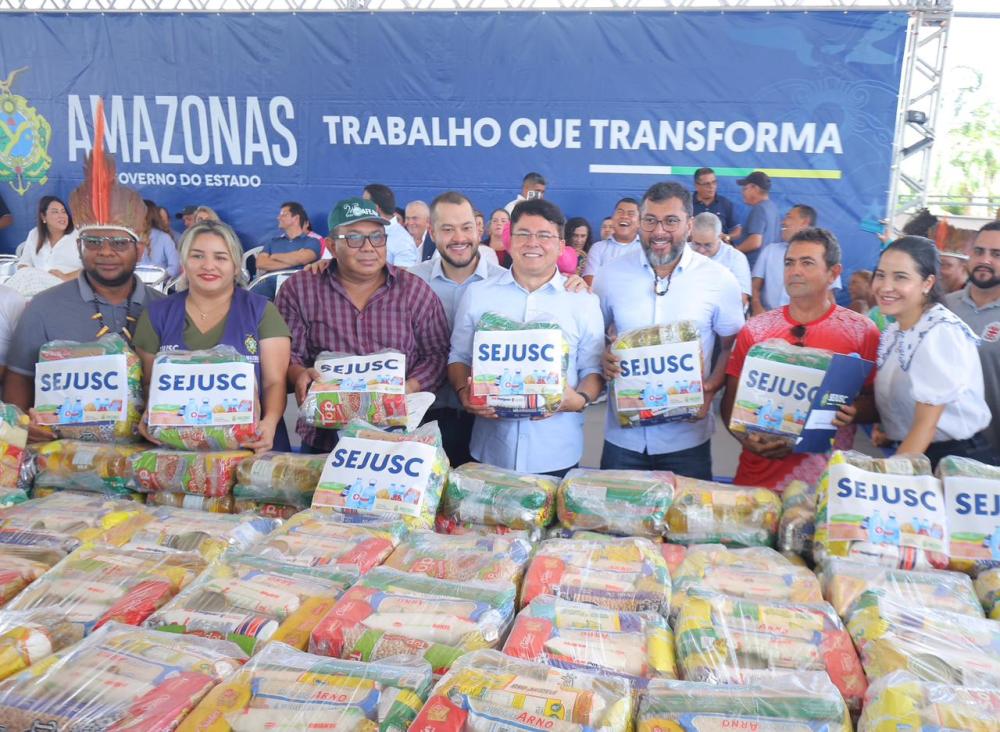 Em Coari, Governo do Amazonas beneficia OSCs com 1,2 mil cestas de alimentos para atender indígenas e PcD 