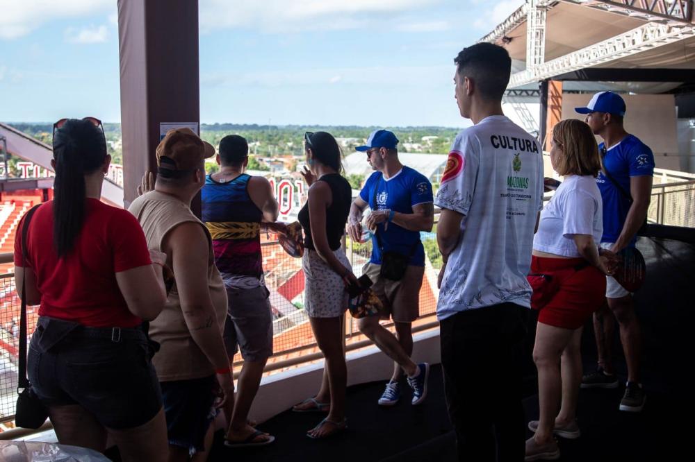 Festival de Parintins: Revista digital ‘Roteiro das Artes’ traz destaques culturais e dicas de visitação em Parintins