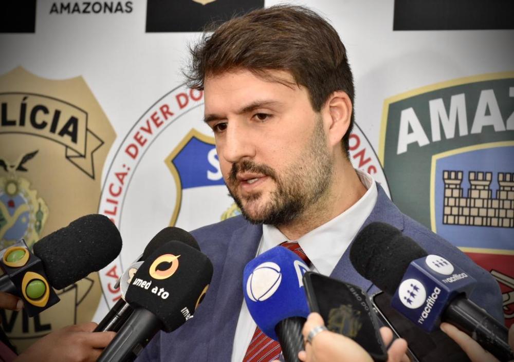 Policiais civis prendem homem por crimes no âmbito da violência doméstica na zona leste