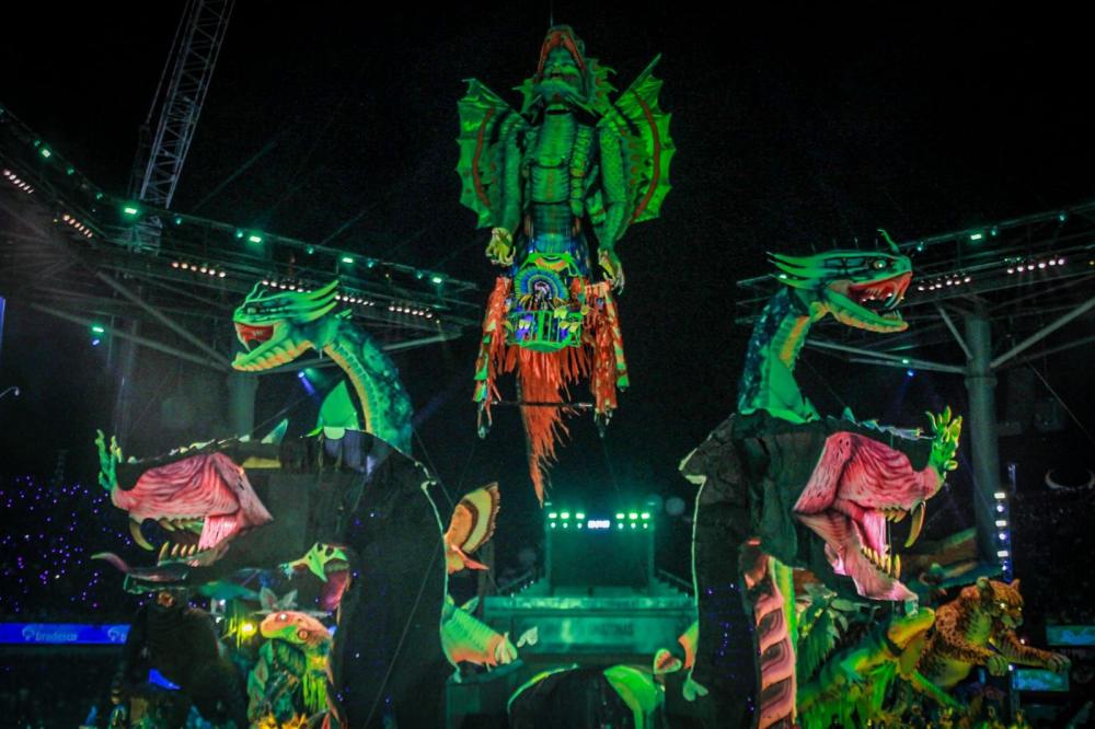 Arauto da cultura Popular:  Caprichoso celebra as raízes amazônicas na abertura do Festival de Parintins 2024