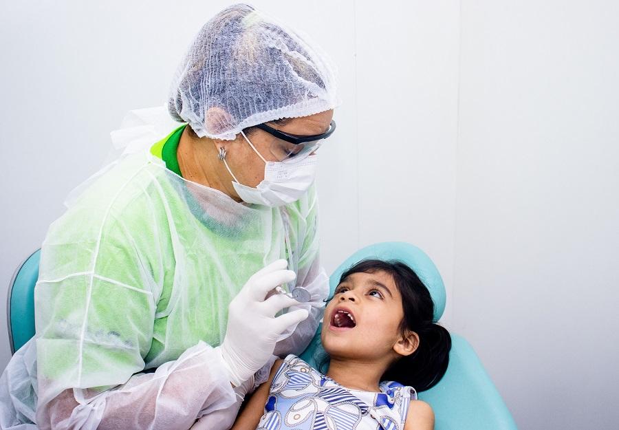 Prefeitura sensibiliza população para prevenção e correção dentária infantil durante ‘Julho Laranja’