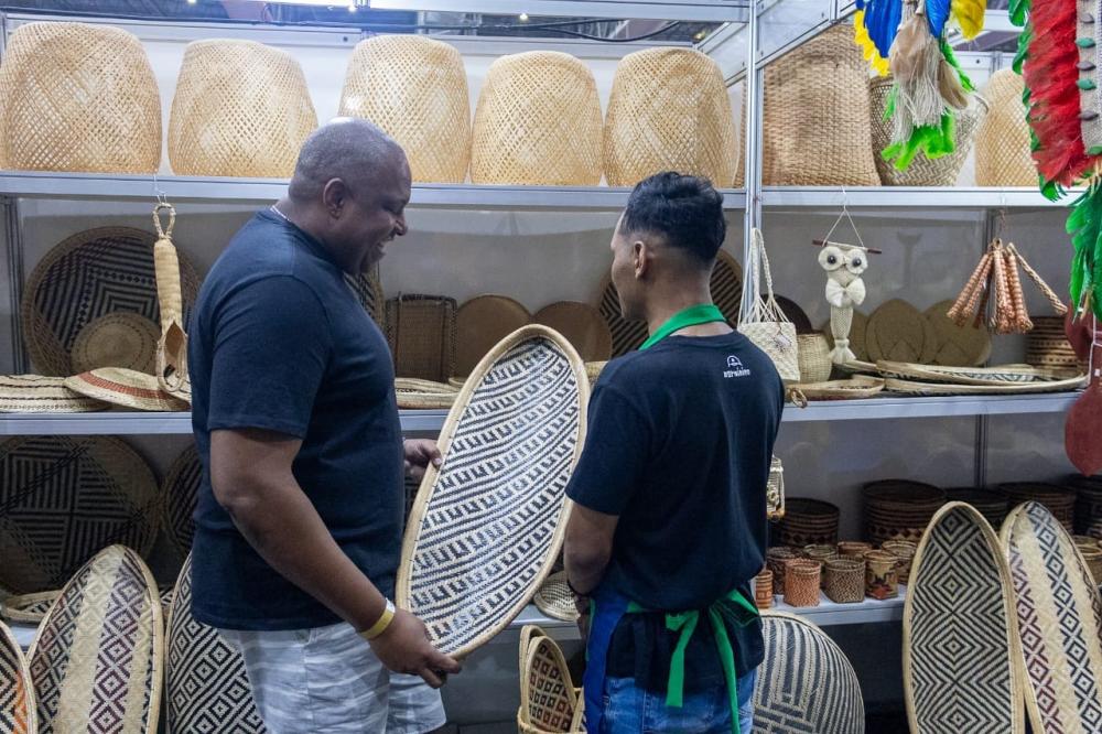 Artesãos do Amazonas arrecadam mais de R$ 400 mil na 24ª Fenearte, em Pernambuco