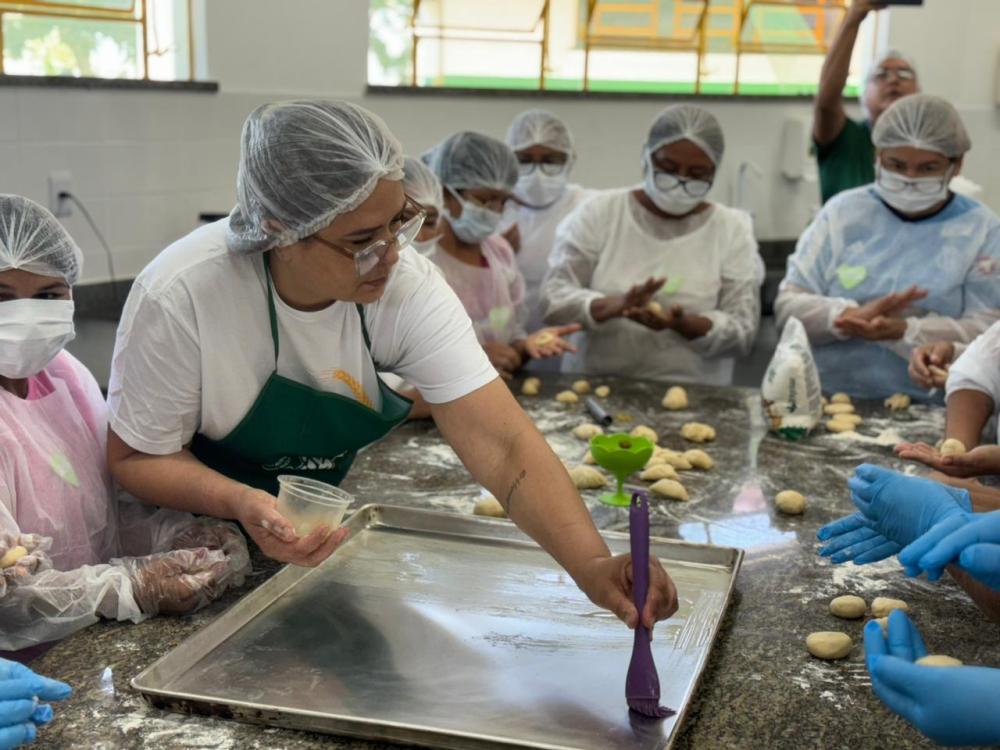 Aula inaugural: Projeto Padaria Artesanal estimula o empreendedorismo e a inclusão produtiva de pessoas em vulnerabilidade