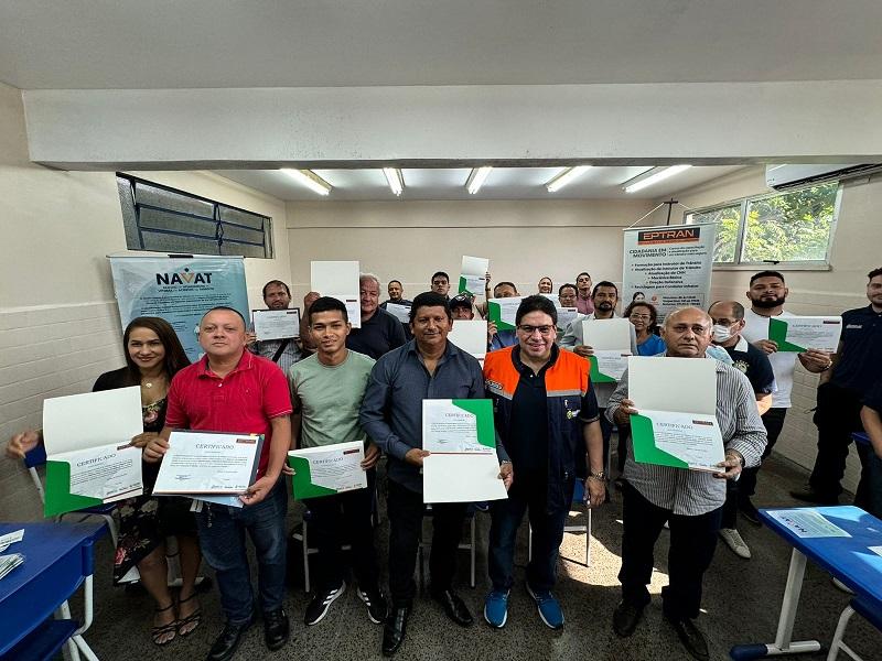 Governo Presente: Detran Amazonas realiza entrega de CNHs Social e certificados da Escola Pública de Trânsito