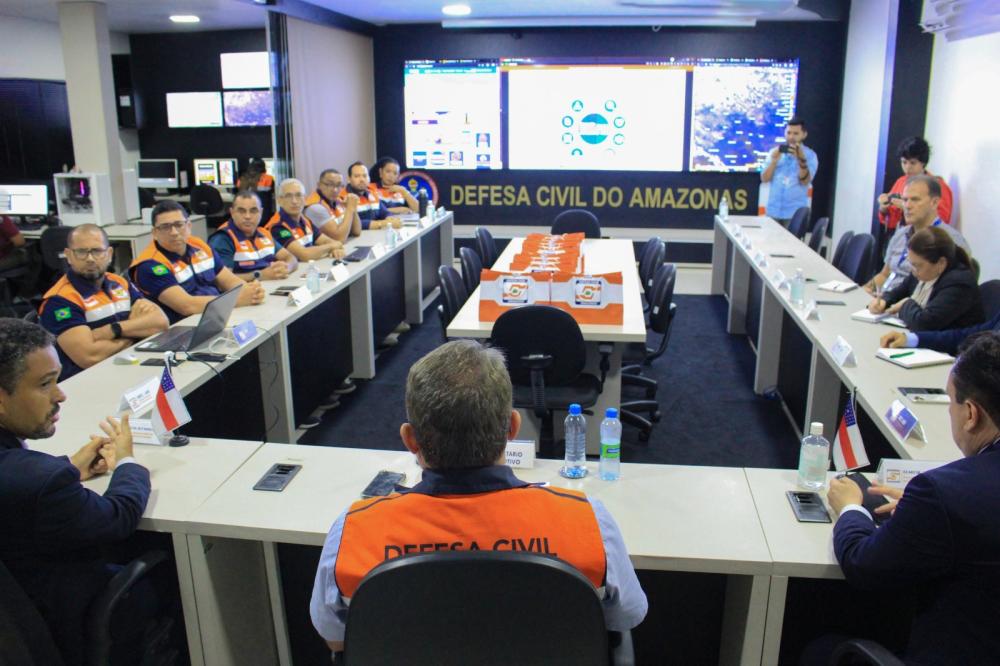 Defesa Civil do Estado recebe visita de comitiva do Ministério Público e Tribunal de Contas do Estado do Amazonas