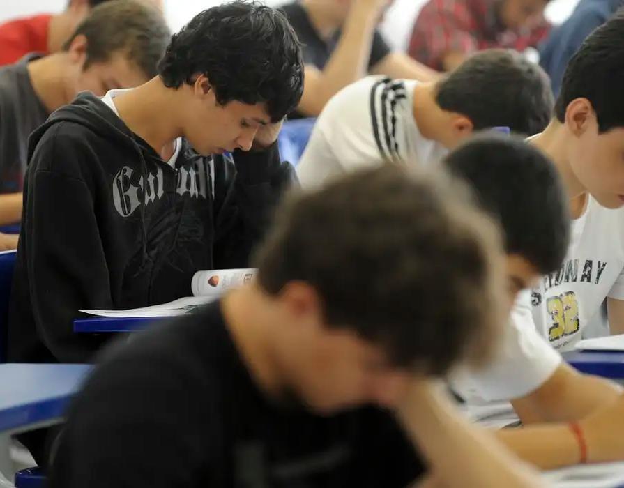 Novo ensino médio: secretarias estaduais apontam esforços para cumprir medidas