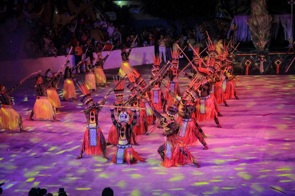 Espalha Emoção e Touro Branco encerram com chave de ouro o 19º Festival Folclórico do Mocambo