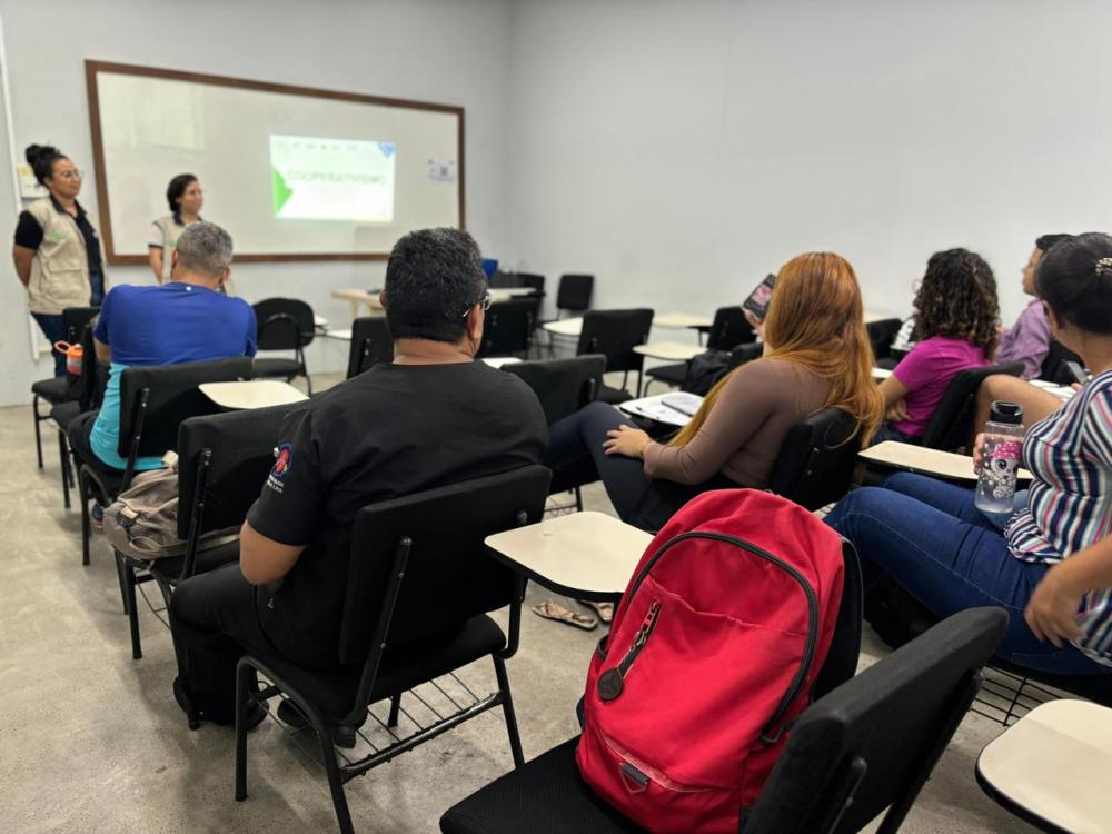 Sistema Sepror alcança 780 estudantes com palestras e minicursos na 8ª feira de Agronegócios da Nilton Lins