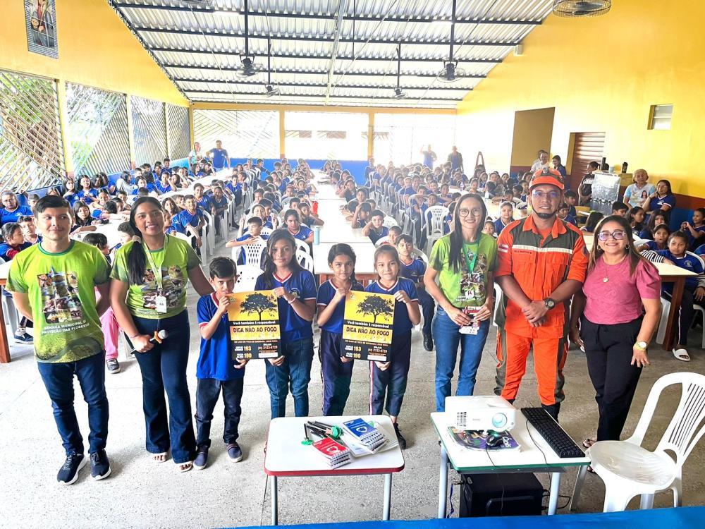 Alunos da Escola Santa Luzia do Macurany recebem palestra sobre queimadas
