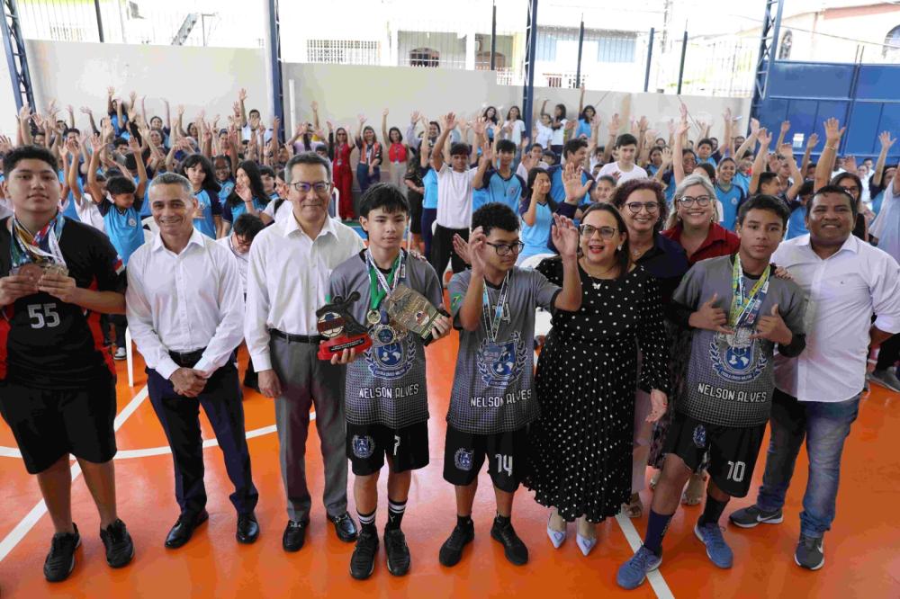 Governo do Amazonas e Consulado-Geral do Japão inauguram quadra em escola estadual de Manaus