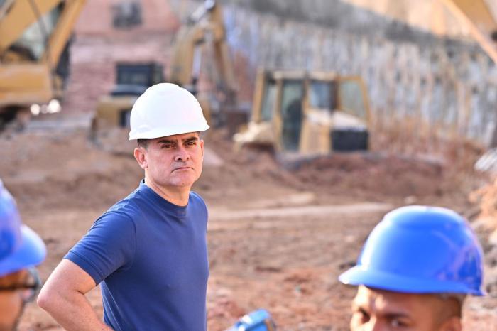  A gestão do prefeito de Manaus, está se notabilizando pelas centenas de entregas e pela eficiência e celeridade