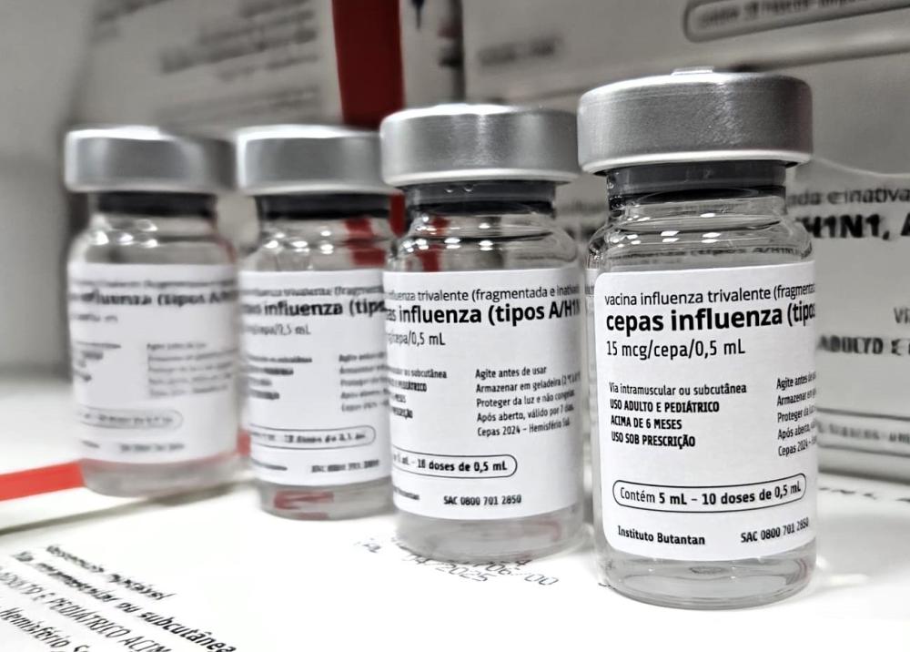 Amazonas recebe mais de 500 mil doses de vacina contra influenza para campanha de imunização contra a doença
