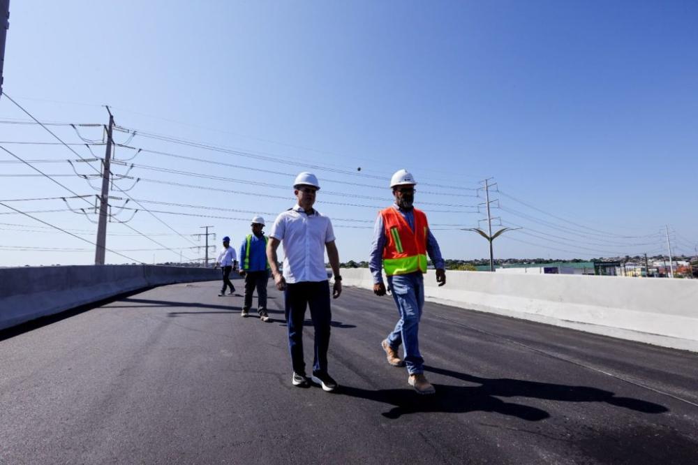 Alça viária do viaduto Rei Pelé será liberada na próxima semana, anuncia David Almeida 